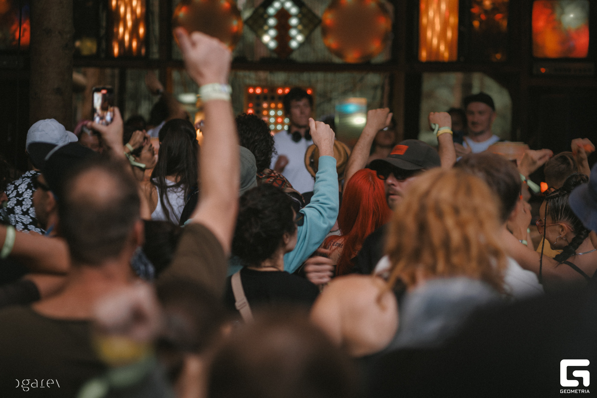 OUTLINE 2024-427-307.jpg