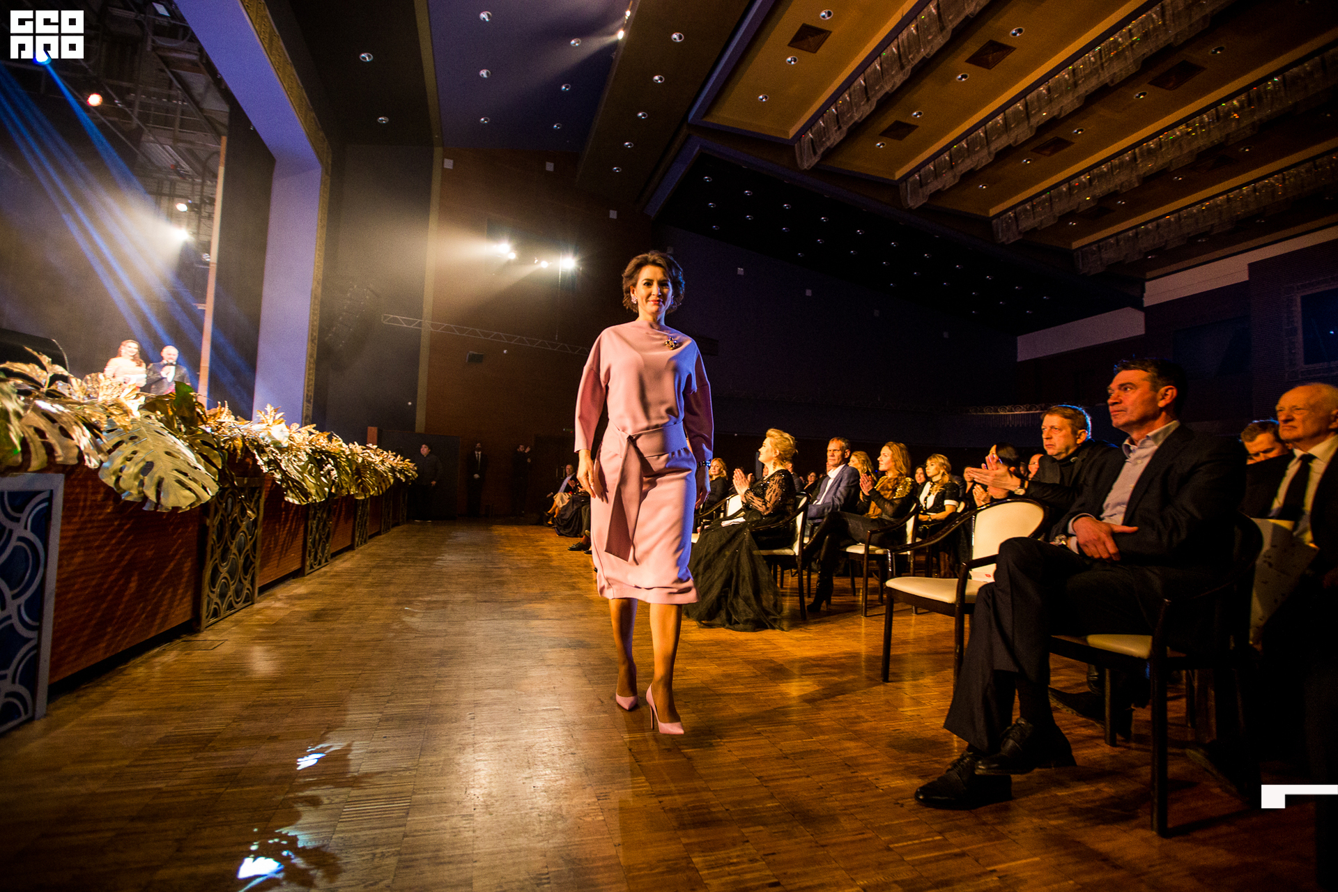 353_21-12-09 ISAEVA KASHIN SHVETS.jpg