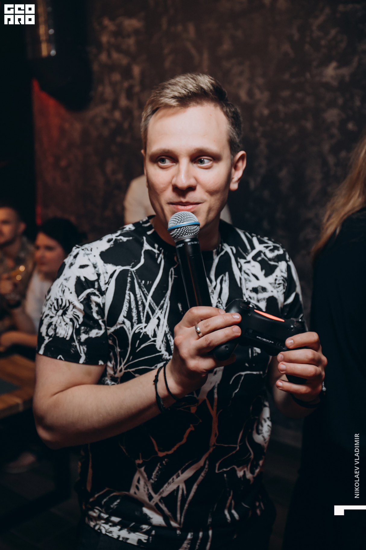 Обнял reopening #1 19