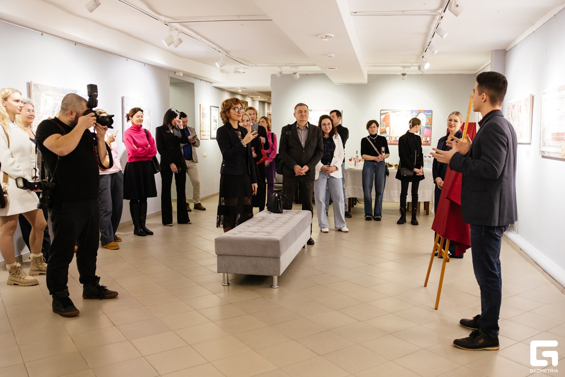 Element (155)_resized.jpg