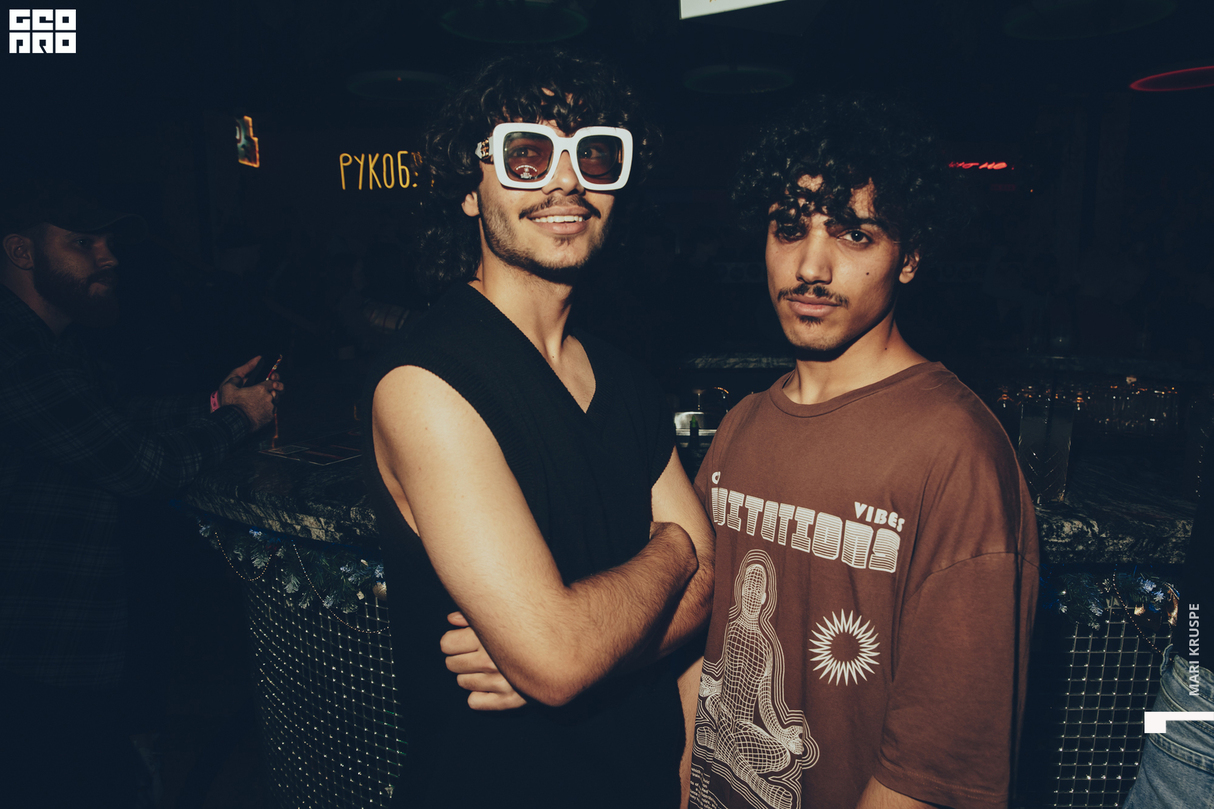 DVIZ PARIZ 13