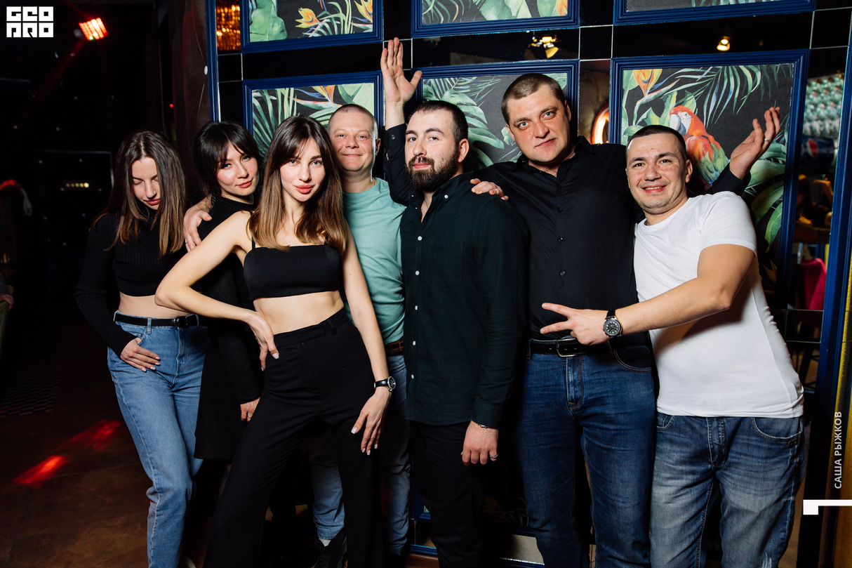 Saturday party 20
