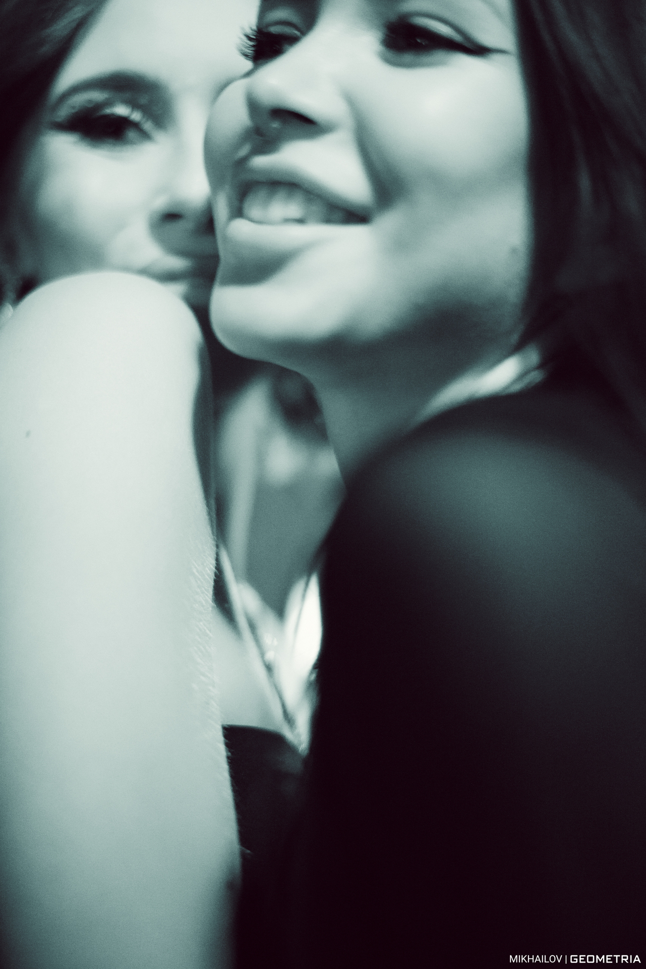 267-010125-1135 Mikhailov-weblogo.jpg