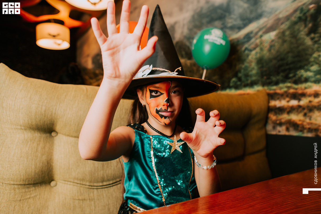 Maneki - HALLOWEEN 18