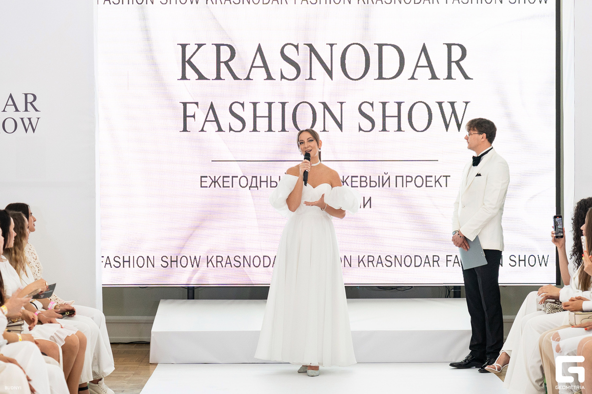 KRASNODAR FASHION SHOW в стиле Total White 25