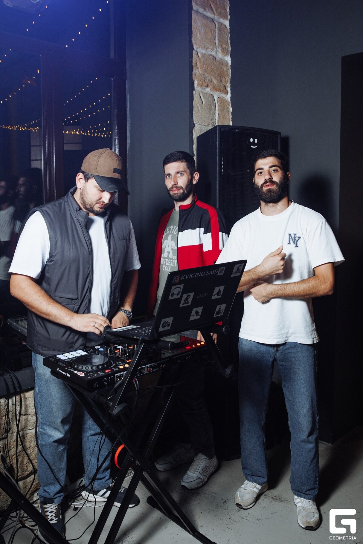 Smog hookah bar party! 30