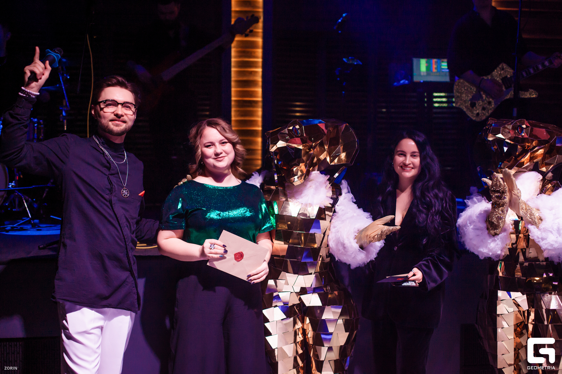 161-00-25-51-01-01-25- Zorin.jpg