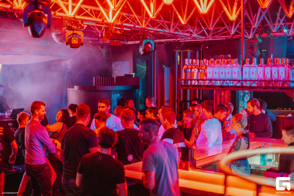 Friday Party at One Club 17