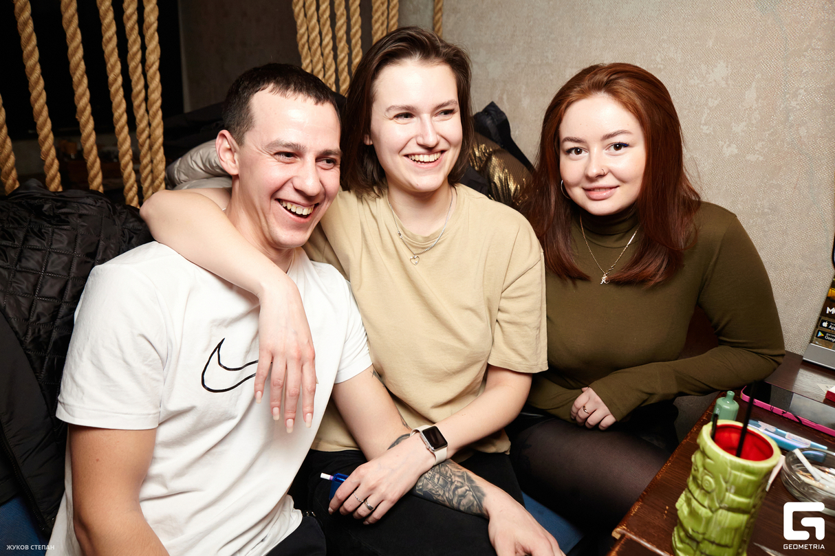 8 марта в HAZE Bar 26