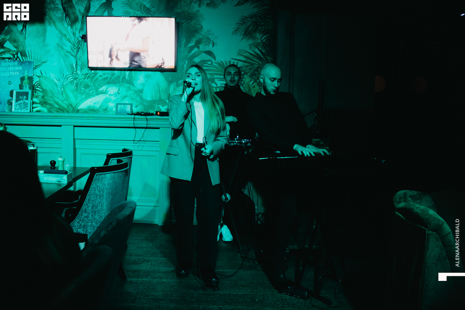 2020-11-13 22-00-27_alenaarchibald_038.JPG