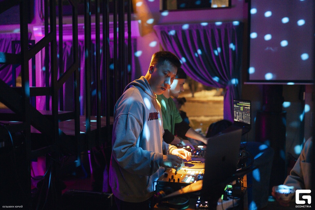 ЖАРКИЕ ВЫХОДНЫЕ В ХАБЛ БАБЛ С DJ ENERGY, CHENSKY И MAXBEAT! 29