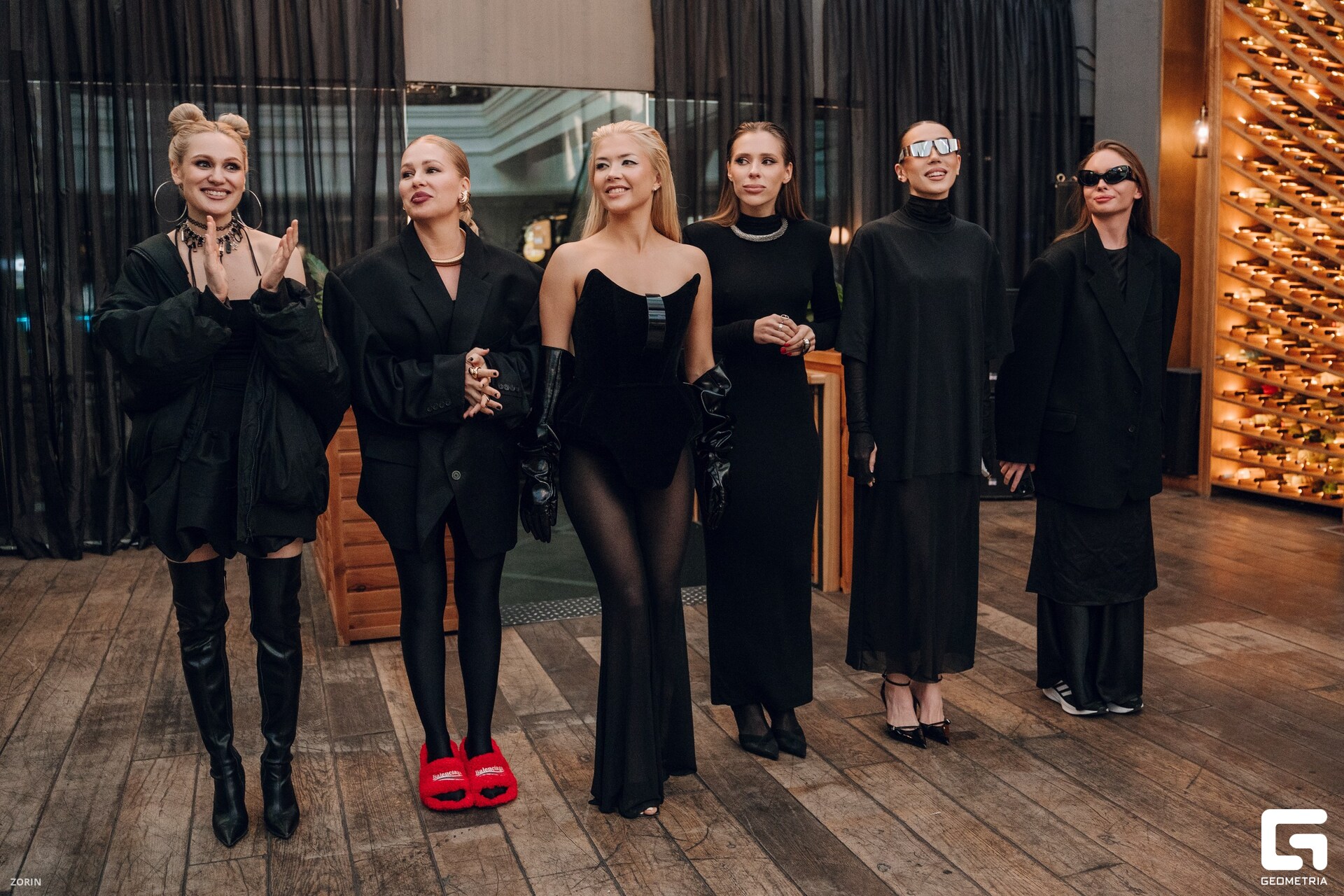 204-19-57-07-25-05-25- Zorin_resized.jpg