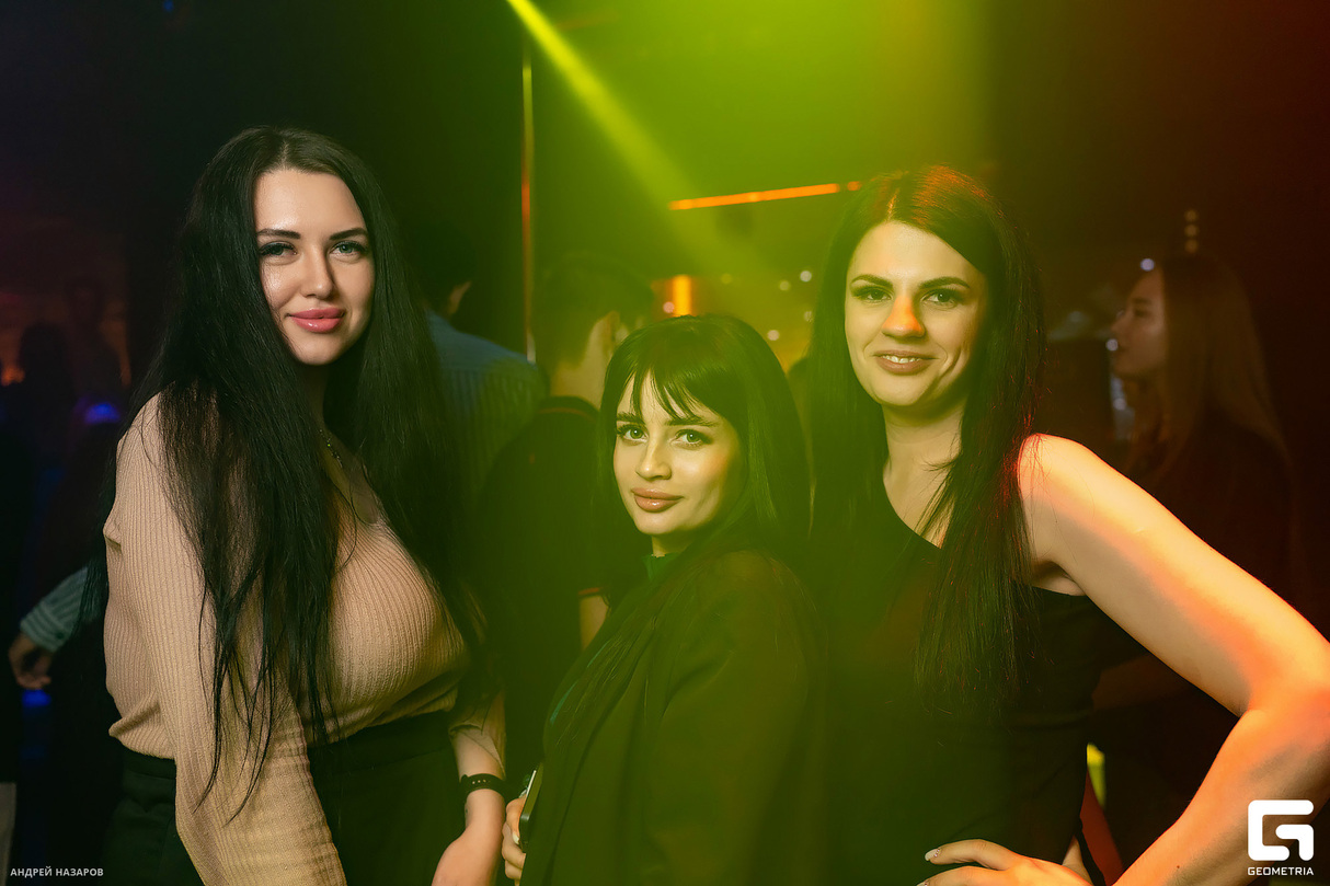 Saturday party 10