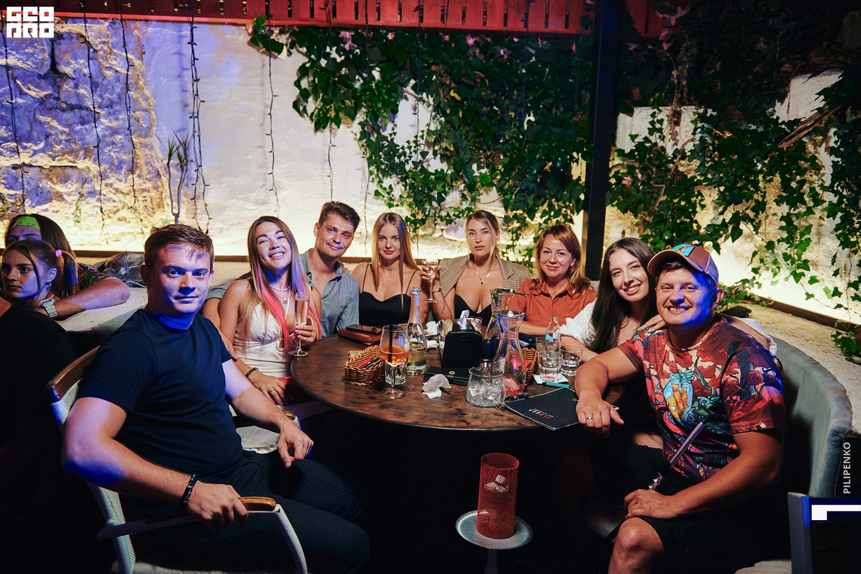NEON PARTY 24