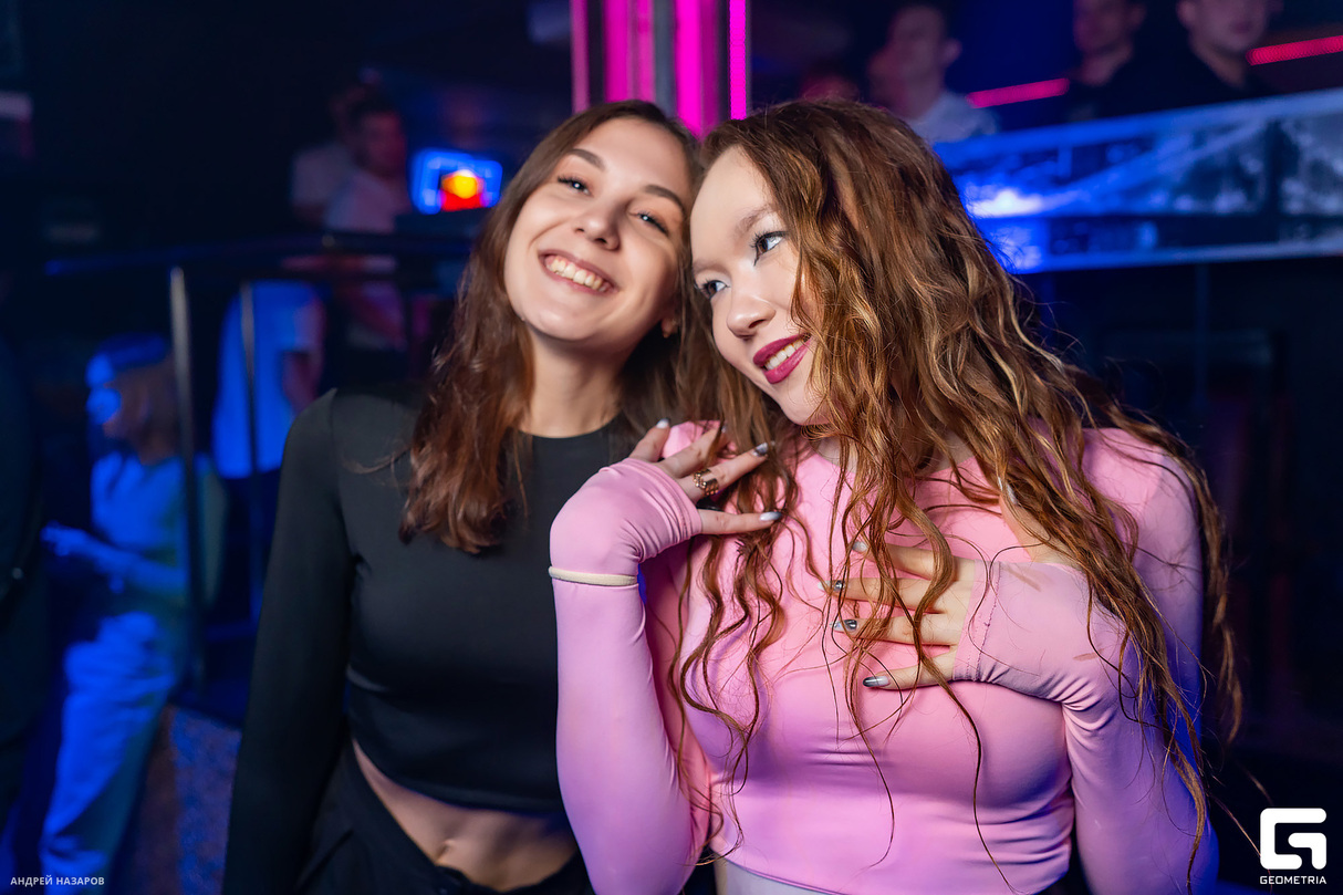 Saturday party 27