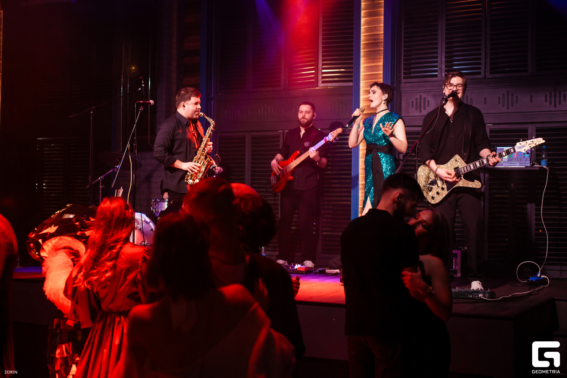 115-23-40-16-31-12-24- Zorin.jpg