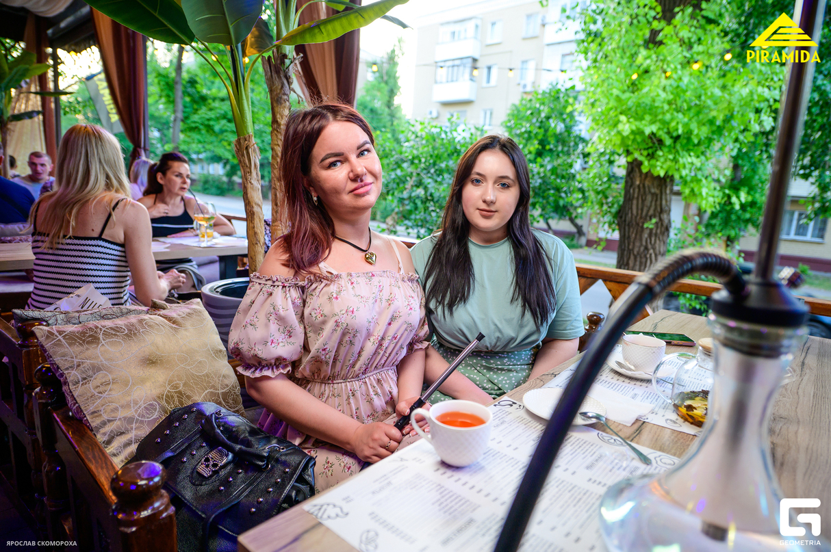 Суббота в кафе "Пирамида" 11