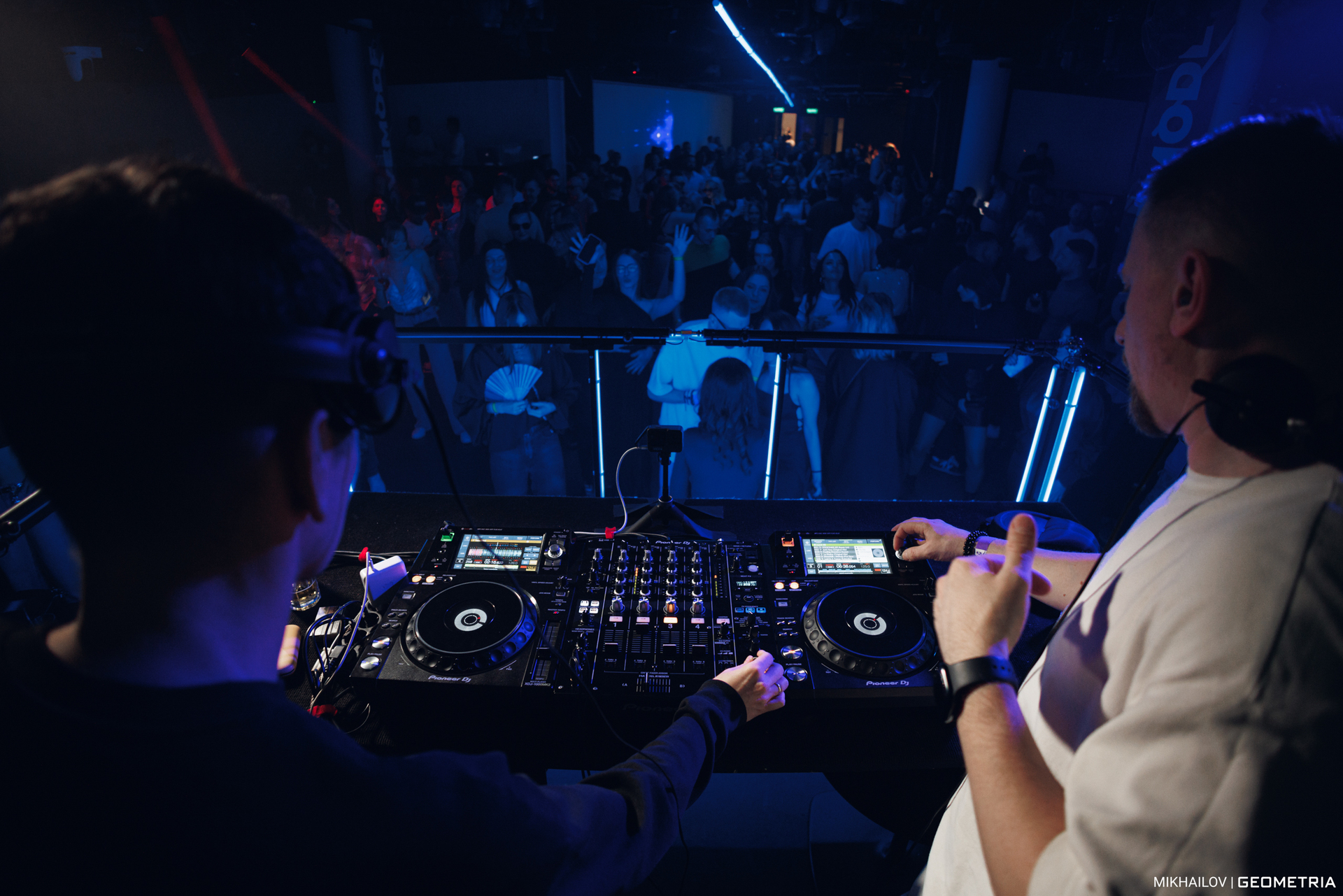 056-190425-0317 mikhailov-weblogo.jpg