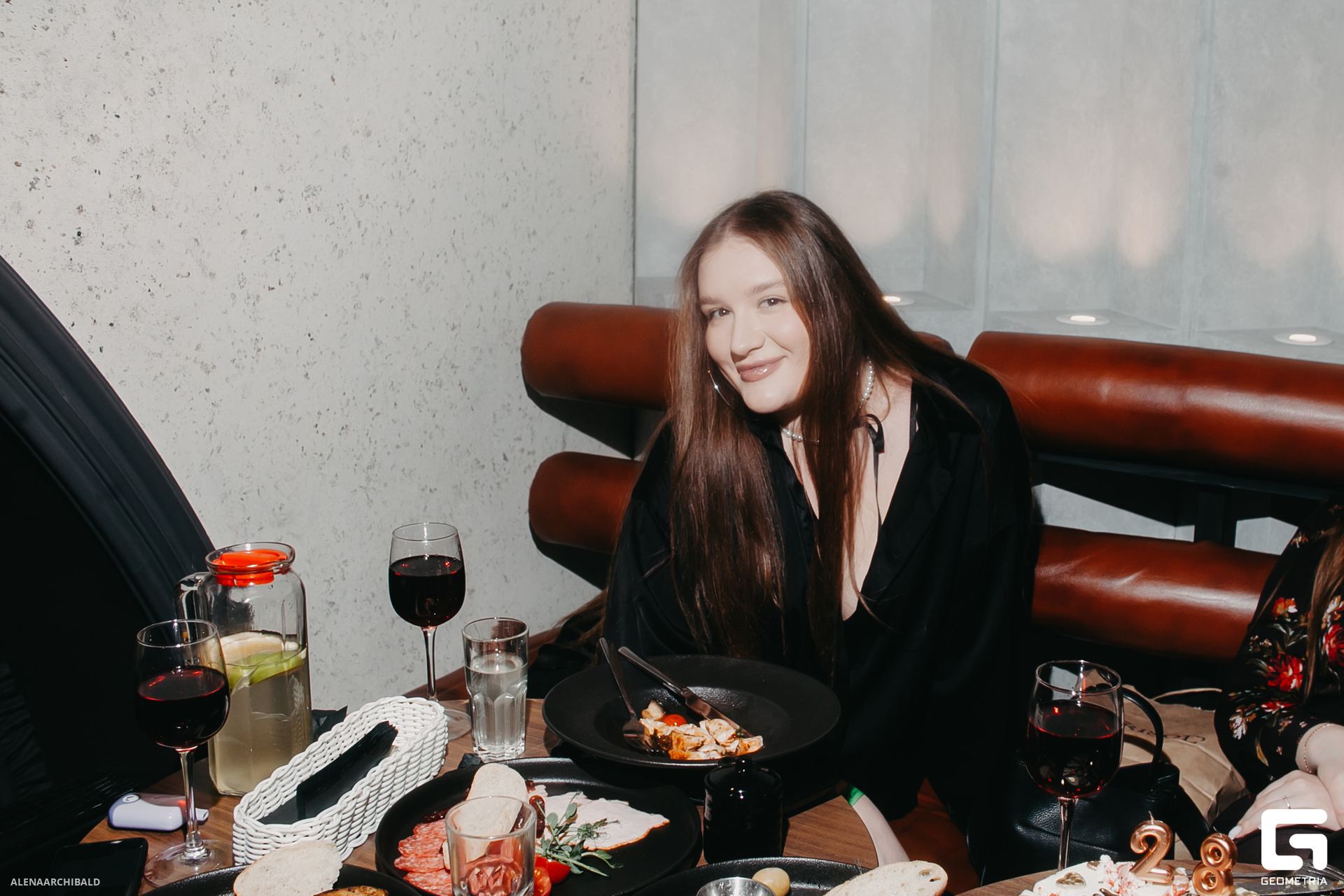 2023-12-08 20-00-38_alenaarchibald016.JPG