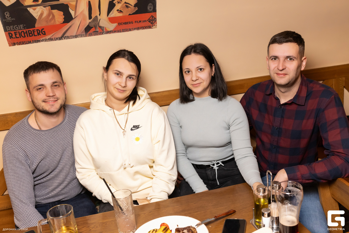 Russian girls. Женский праздник в ресторане BIER HAUS 14