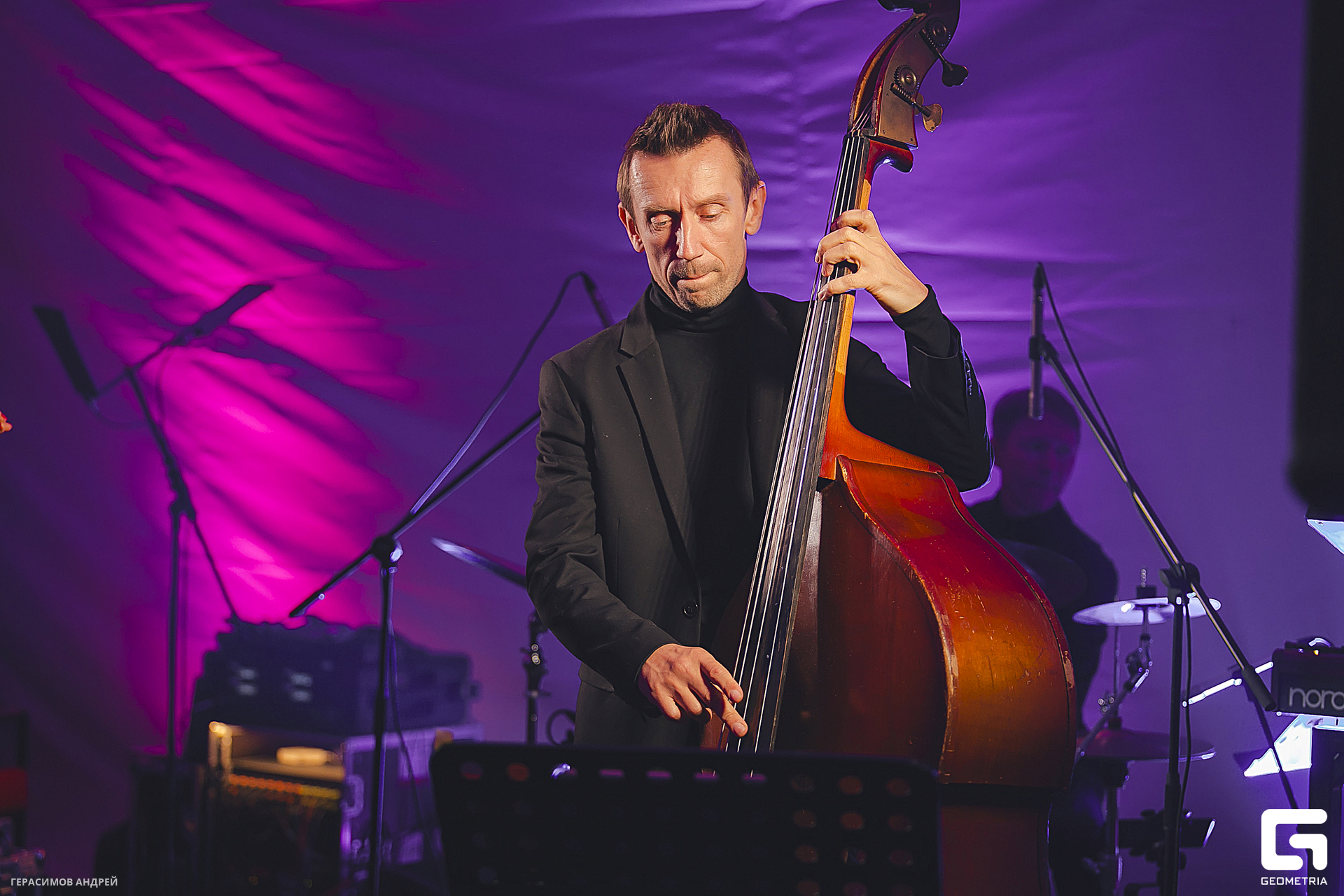 183 Red Arena 8. 02.jpg