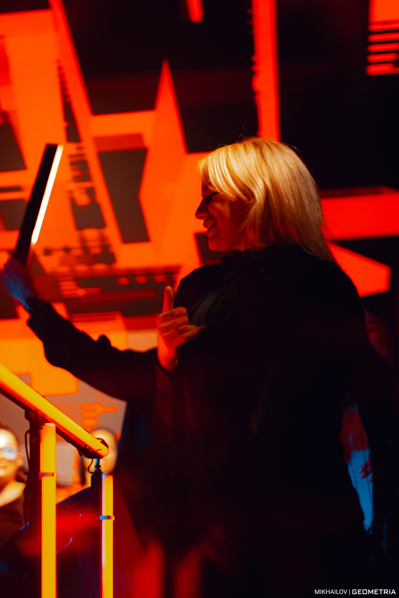 136-190425-0130 mikhailov-weblogo.jpg