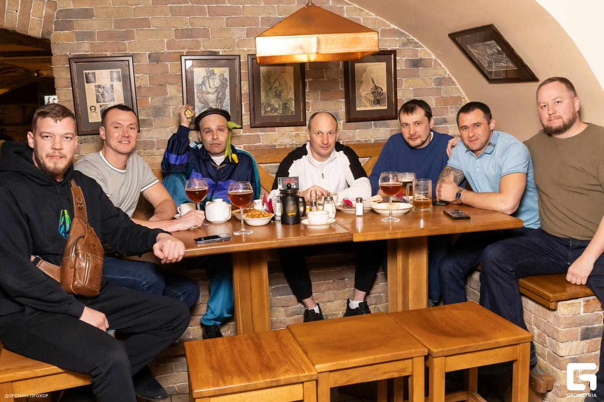 Russian girls. Женский праздник в ресторане BIER HAUS 16