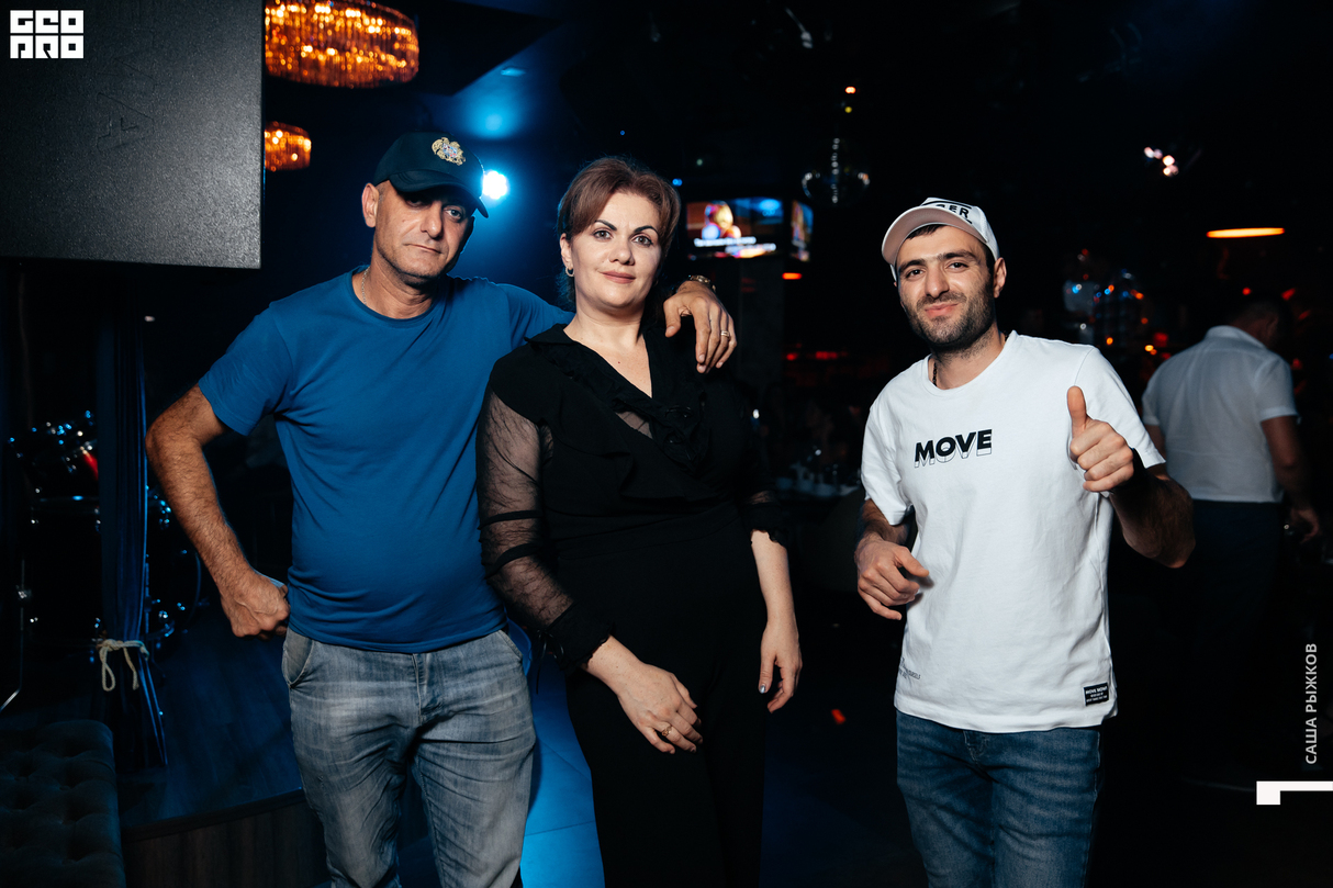 Saturday party 21