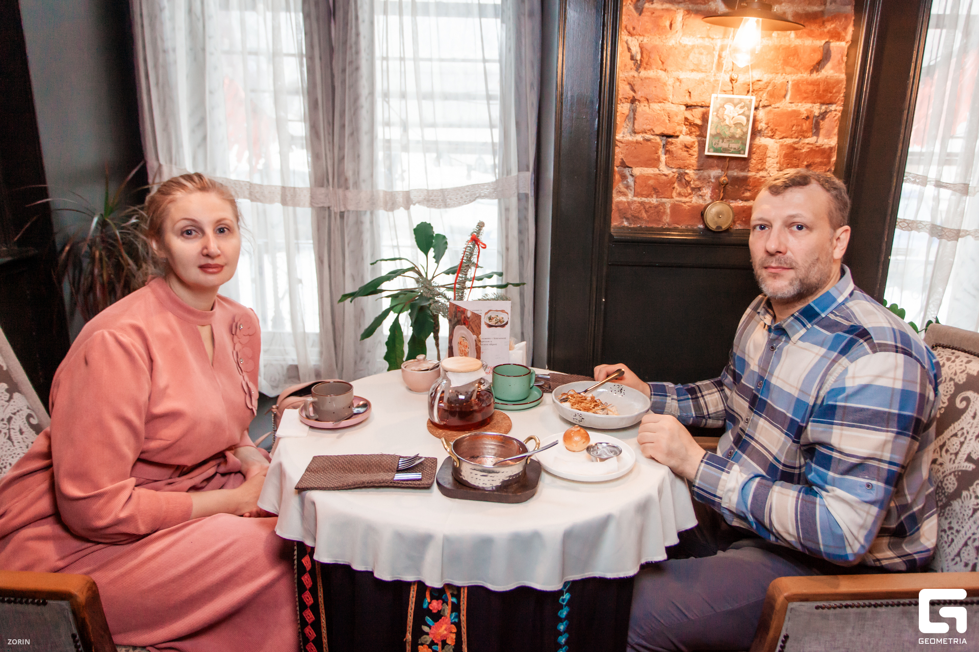 013-13-23-43-03-01-25- Zorin.jpg