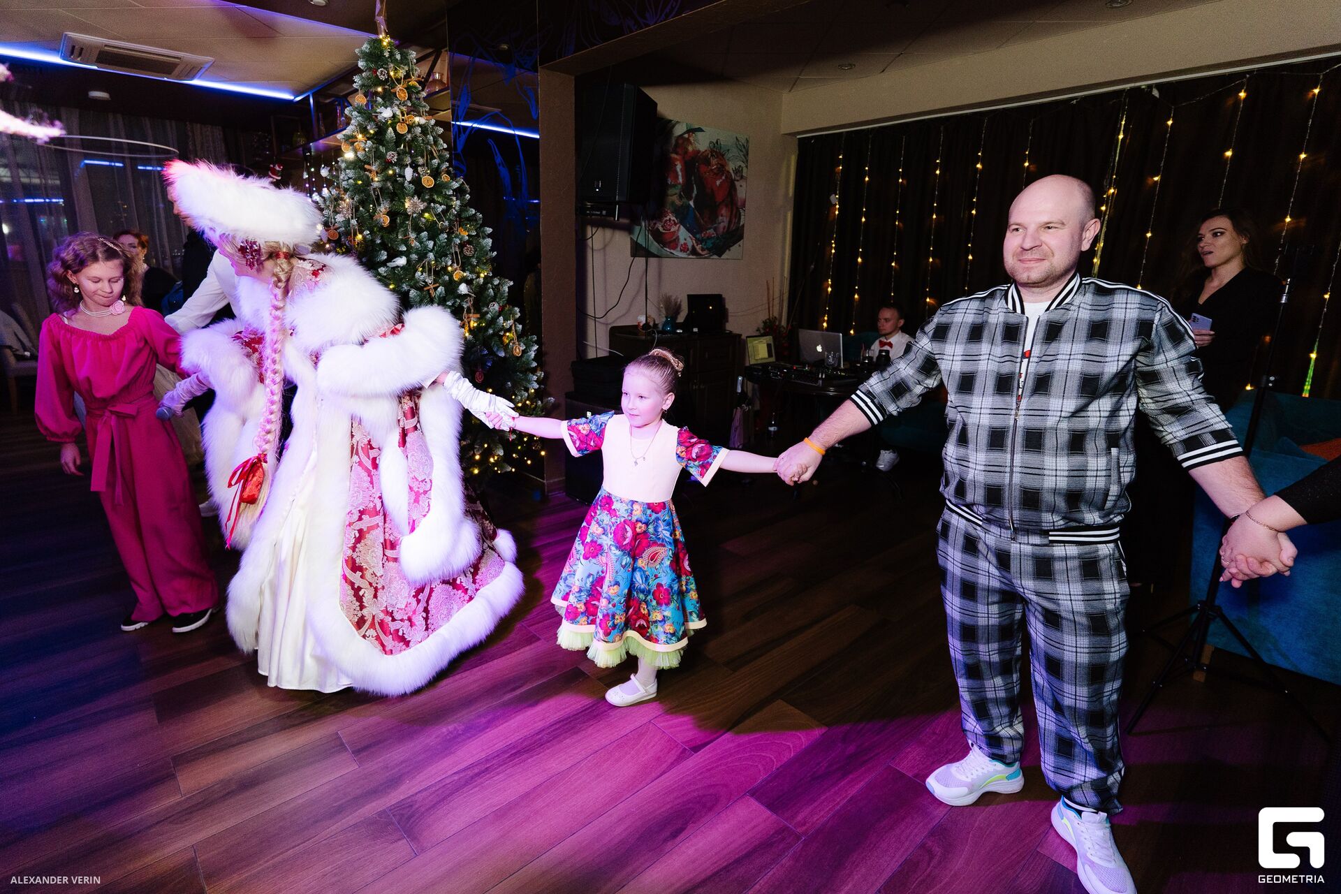 20241231 гранат 0336 AV102886.jpg