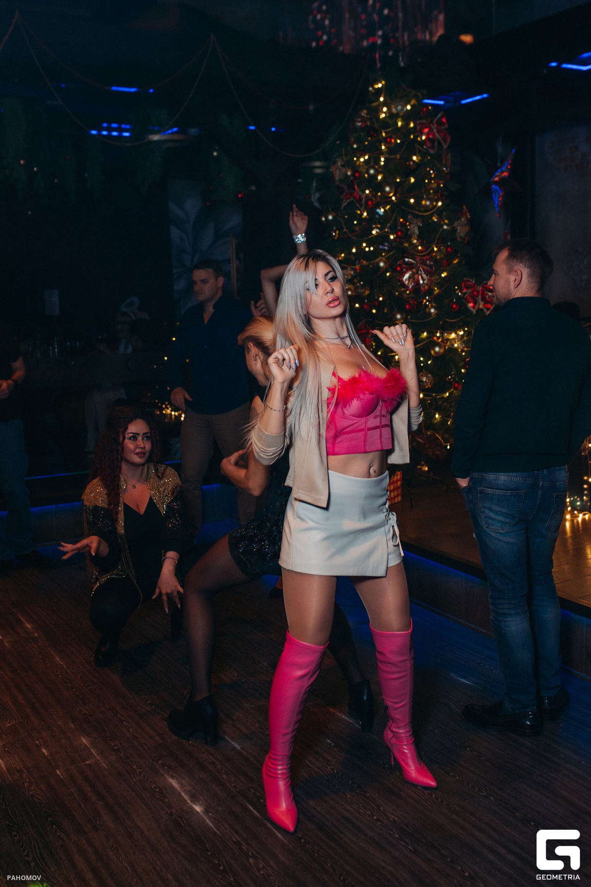 Saturday party 11