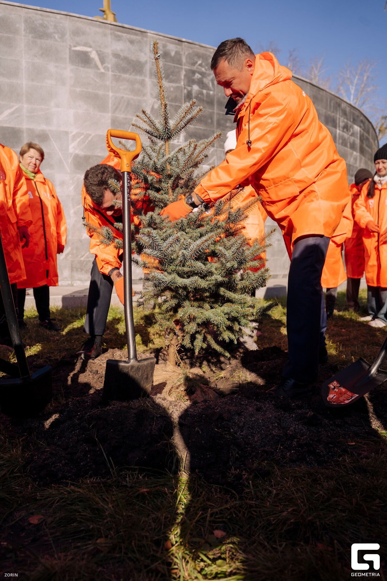 028_11-04-52 _07-10-25_Zorin_resized.jpg