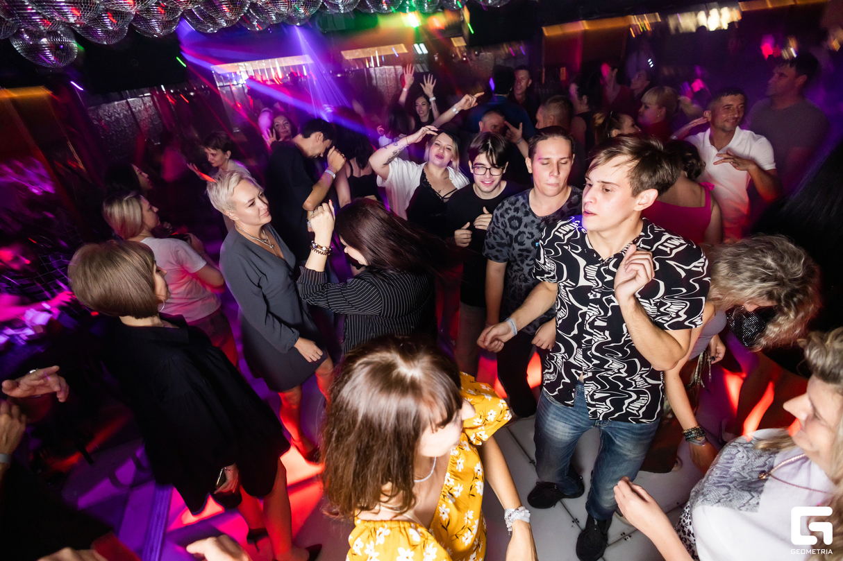 Saturday party 8