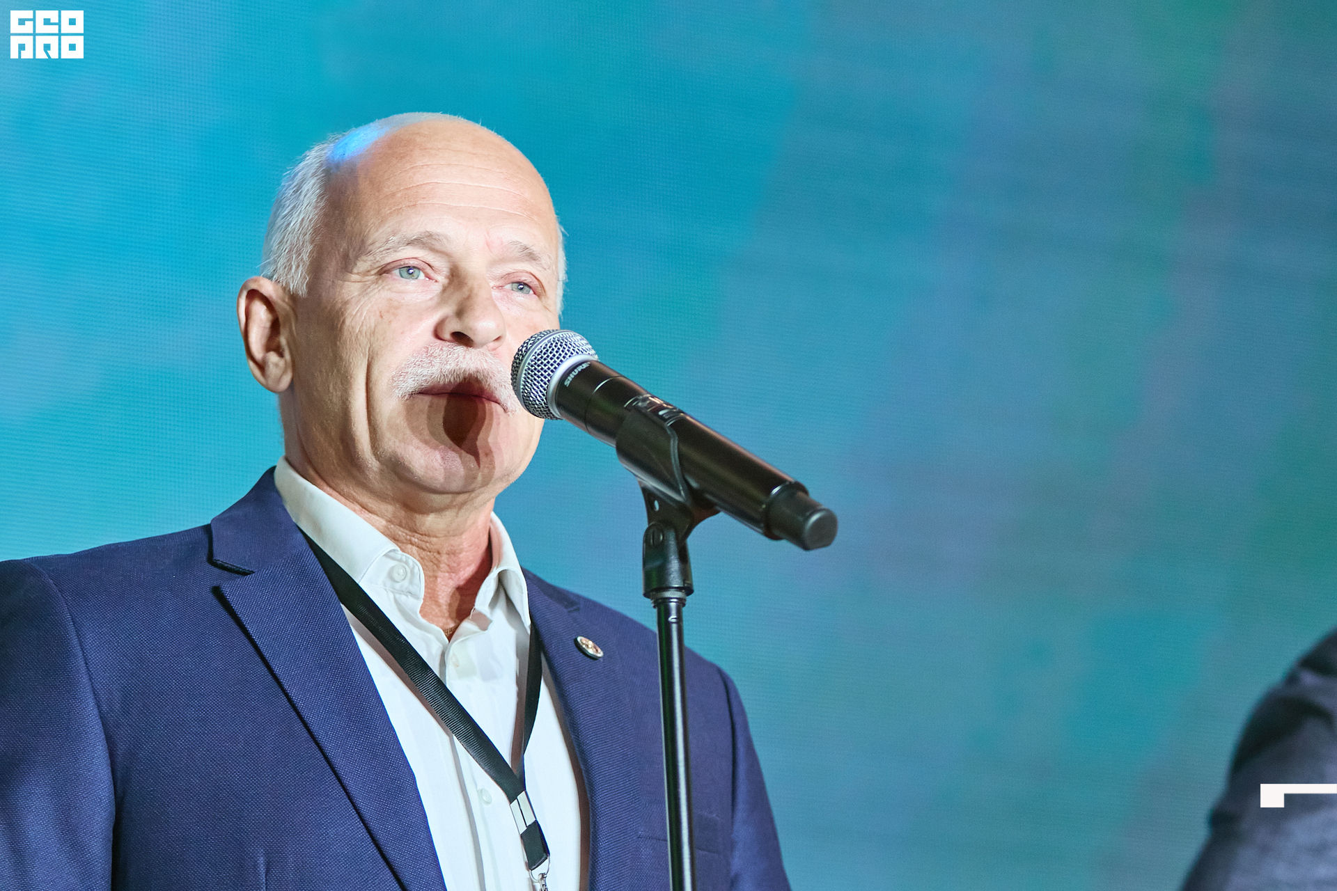 00396 - 2022-09-21 18.35.08 - Alex Bratilov.jpg