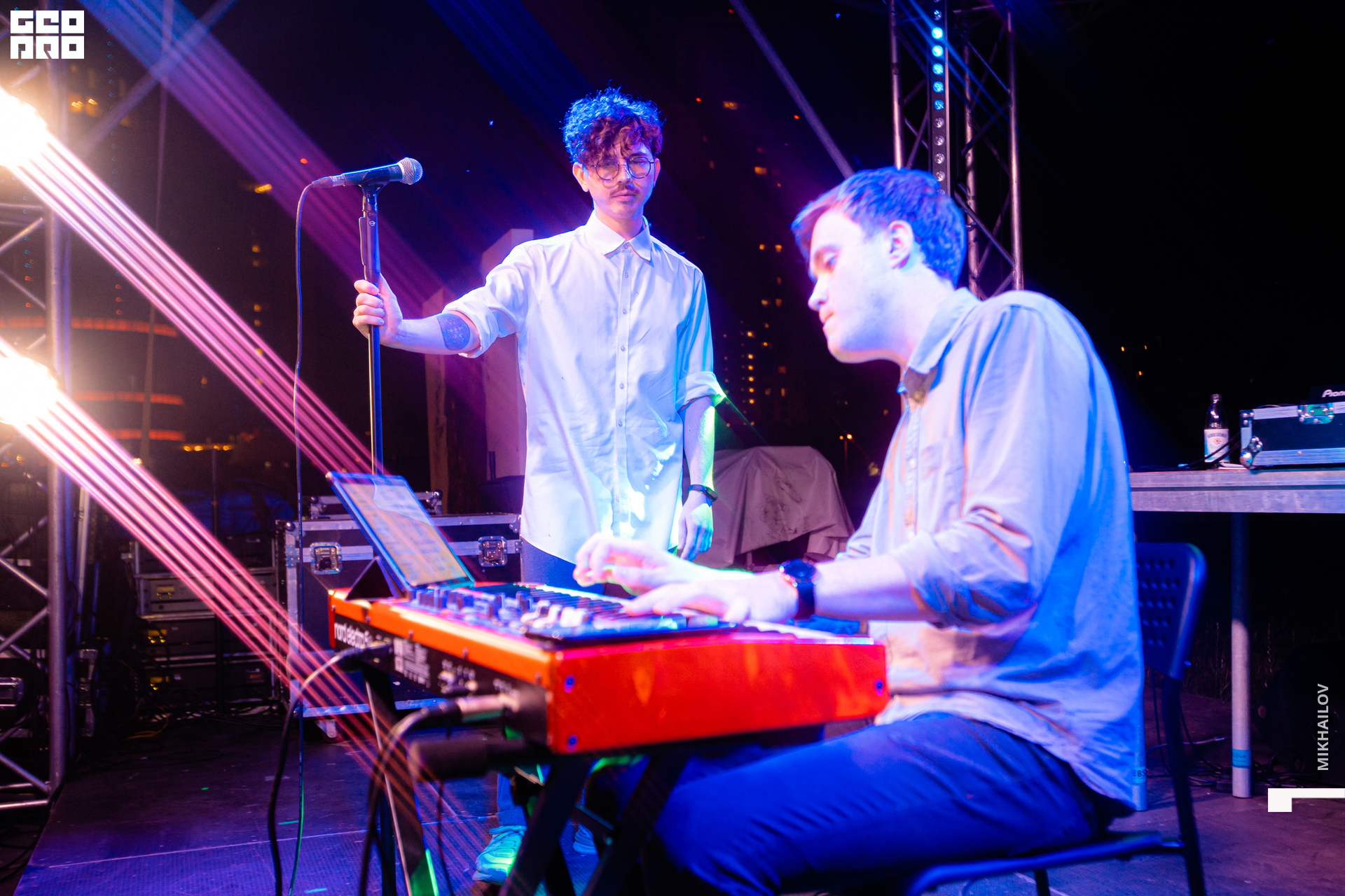 077-21-08-2021-20-08-Seasons - Mikhailov - 2560.jpg