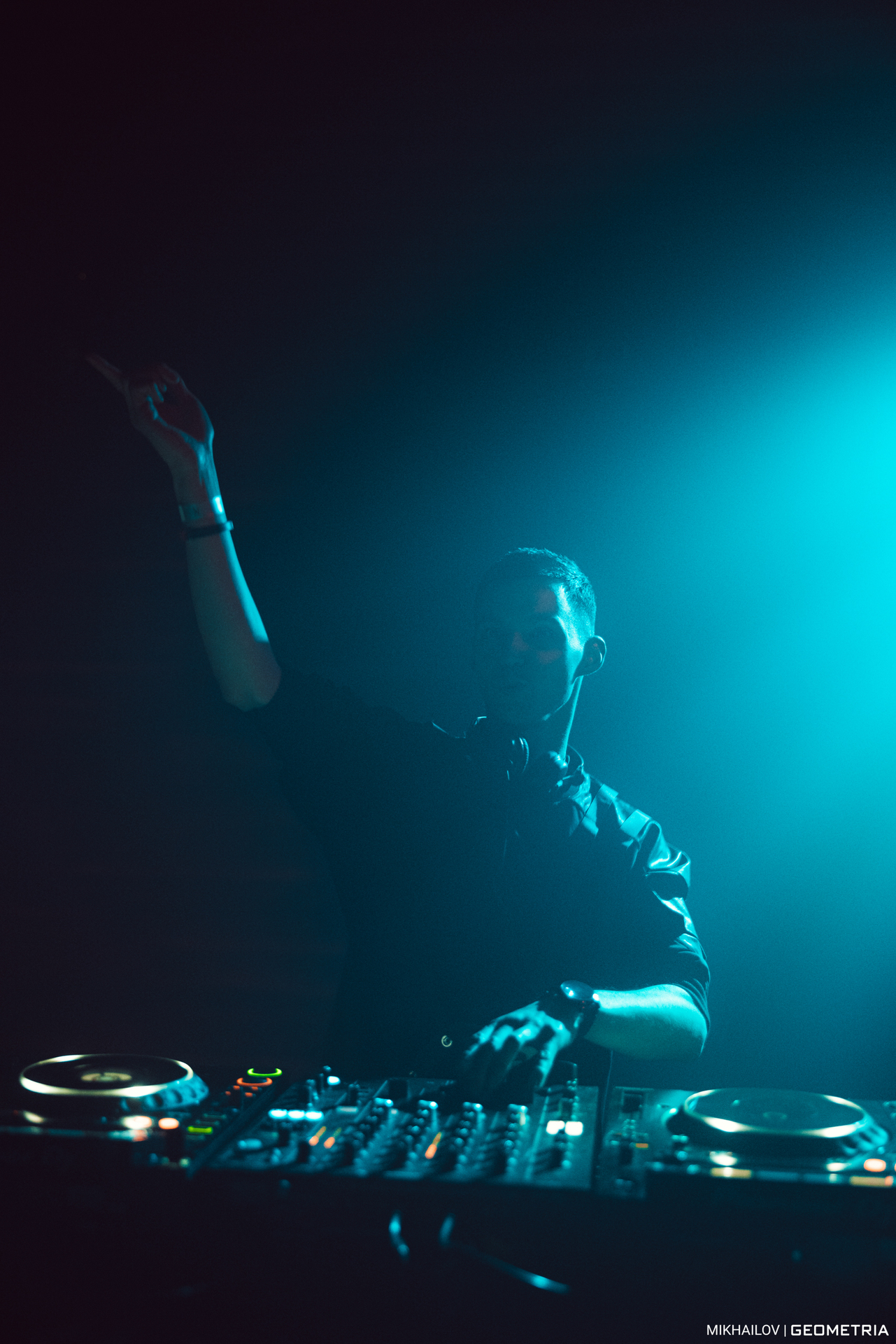 212-050425-3435 mikhailov-web.jpg