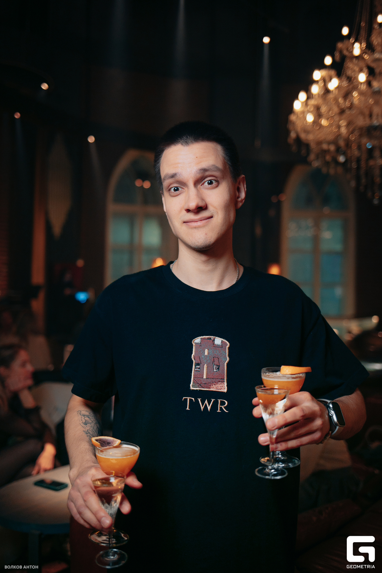 Изысканная атмосфера в TWR HookahLab 19