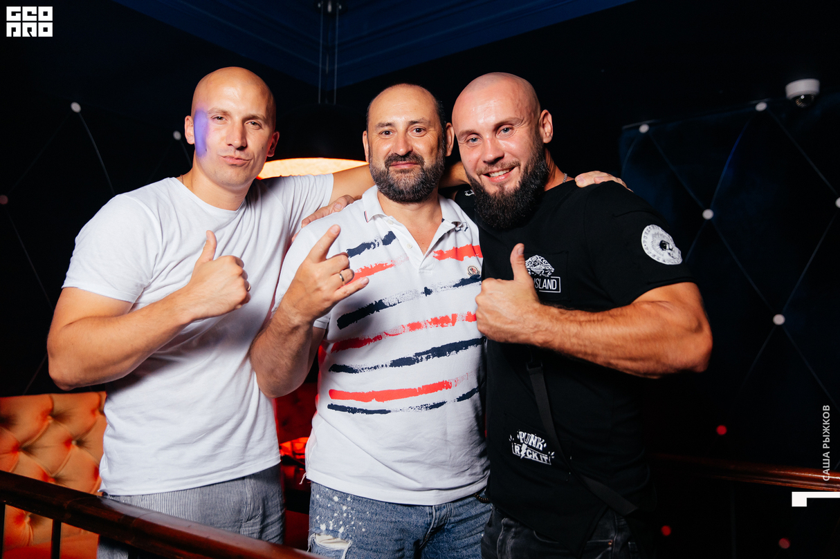 Saturday party 8