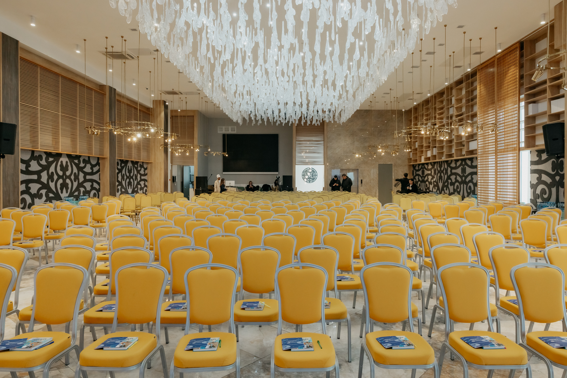 BI UNIVERSITY Atyrau (Print)-008.jpg