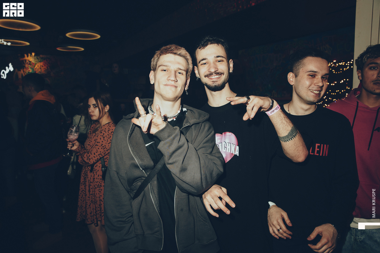 DVIZ PARIZ 8