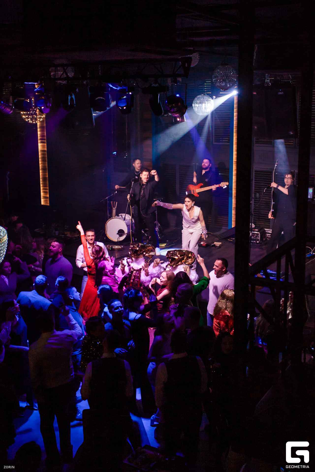 173-00-38-31-01-01-25- Zorin.jpg