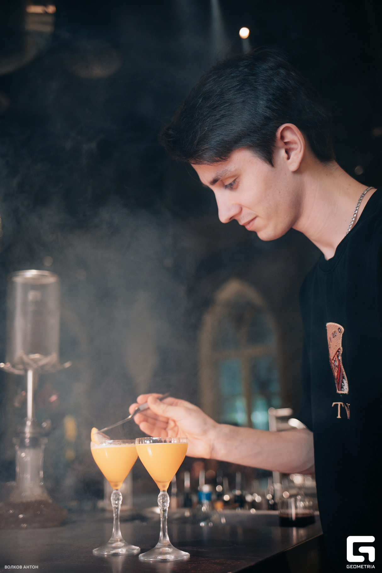 Изысканная атмосфера в TWR HookahLab 14