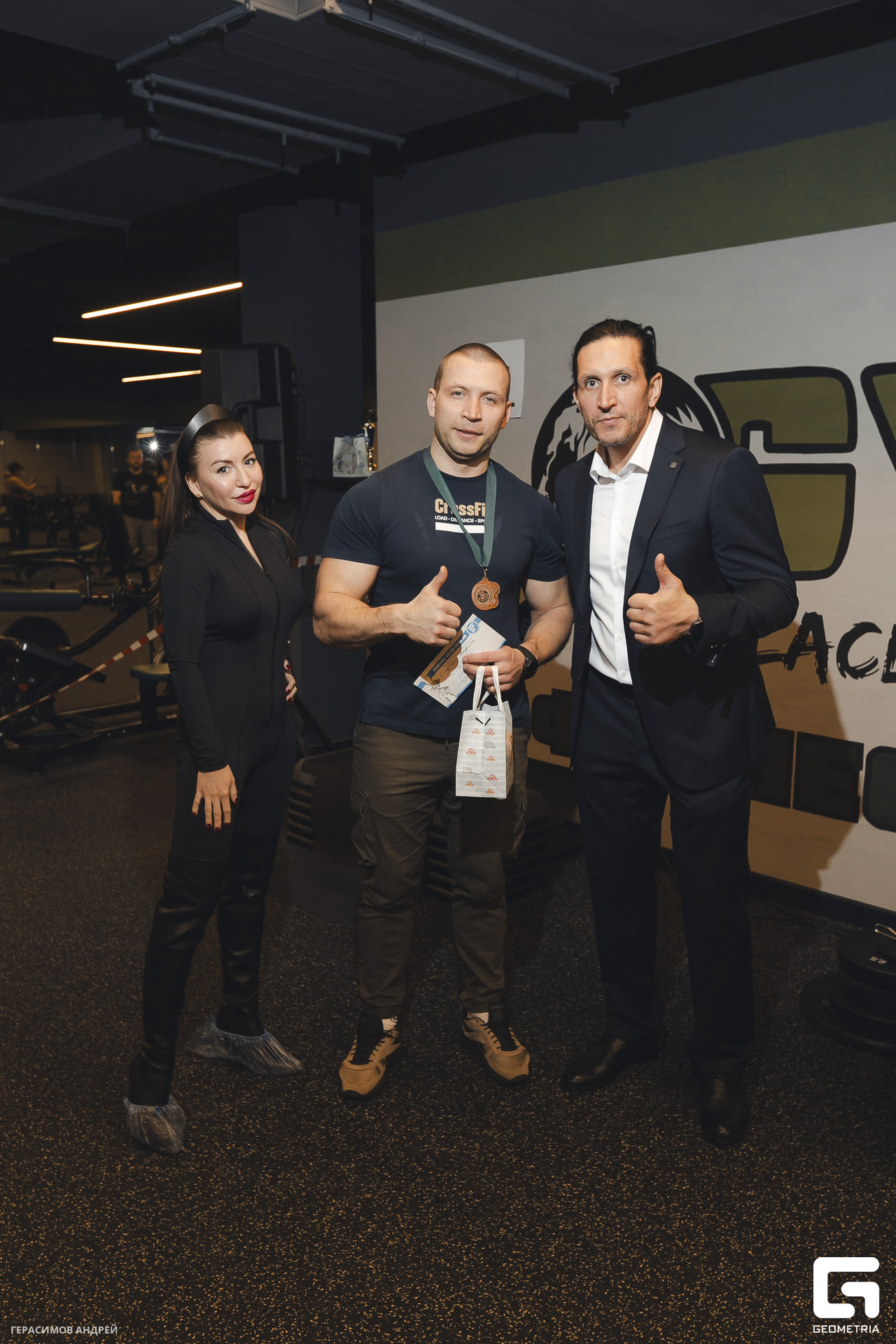 219 Dark Fit 10. 03.jpg