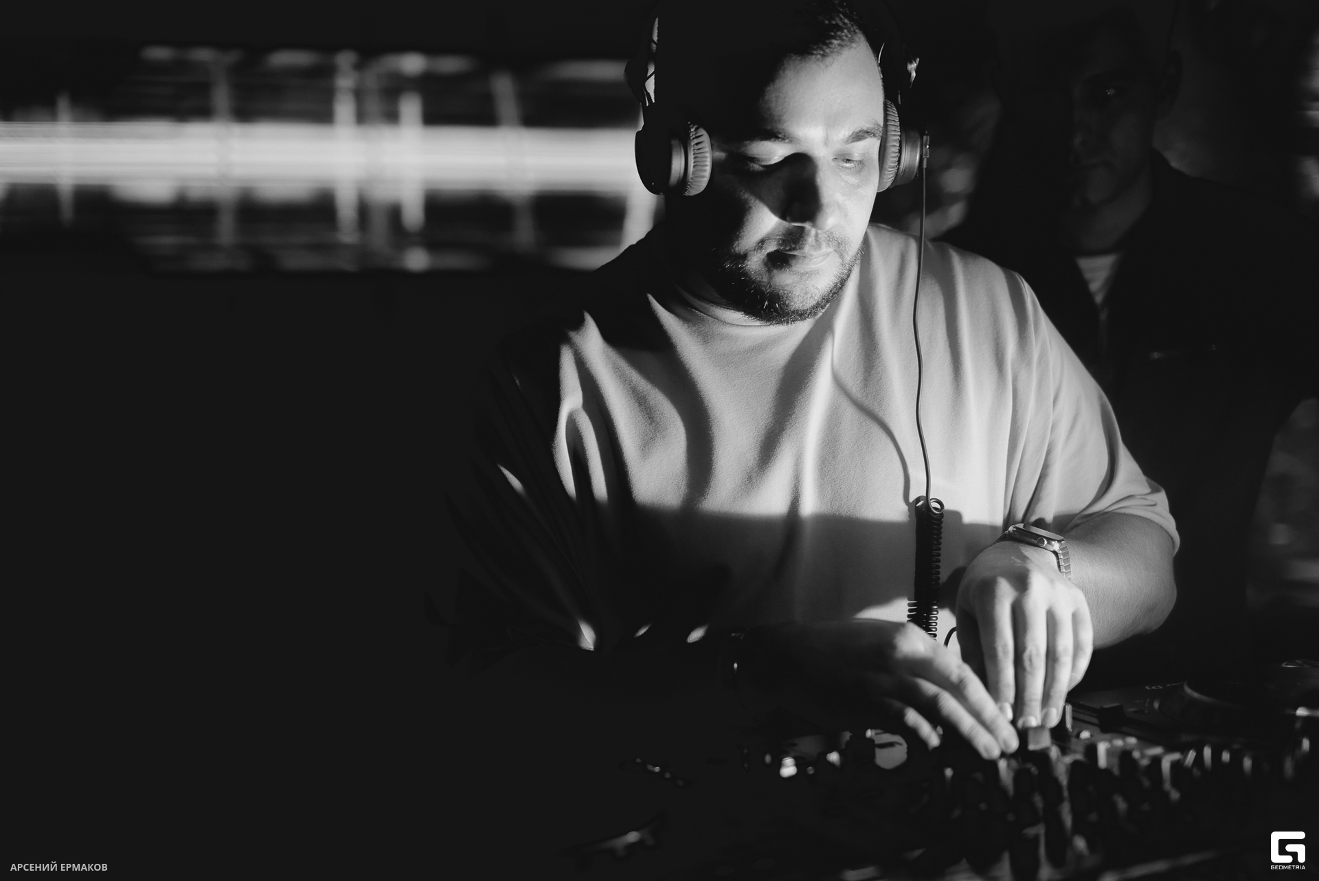 011 005250012923_ermakov.jpg