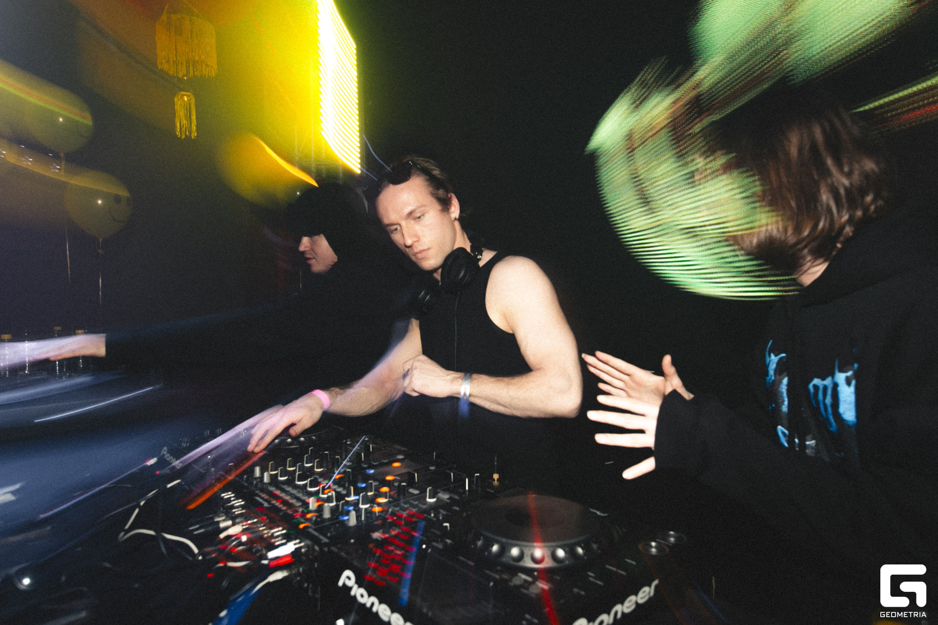 018 Repeat 10. 02.jpg