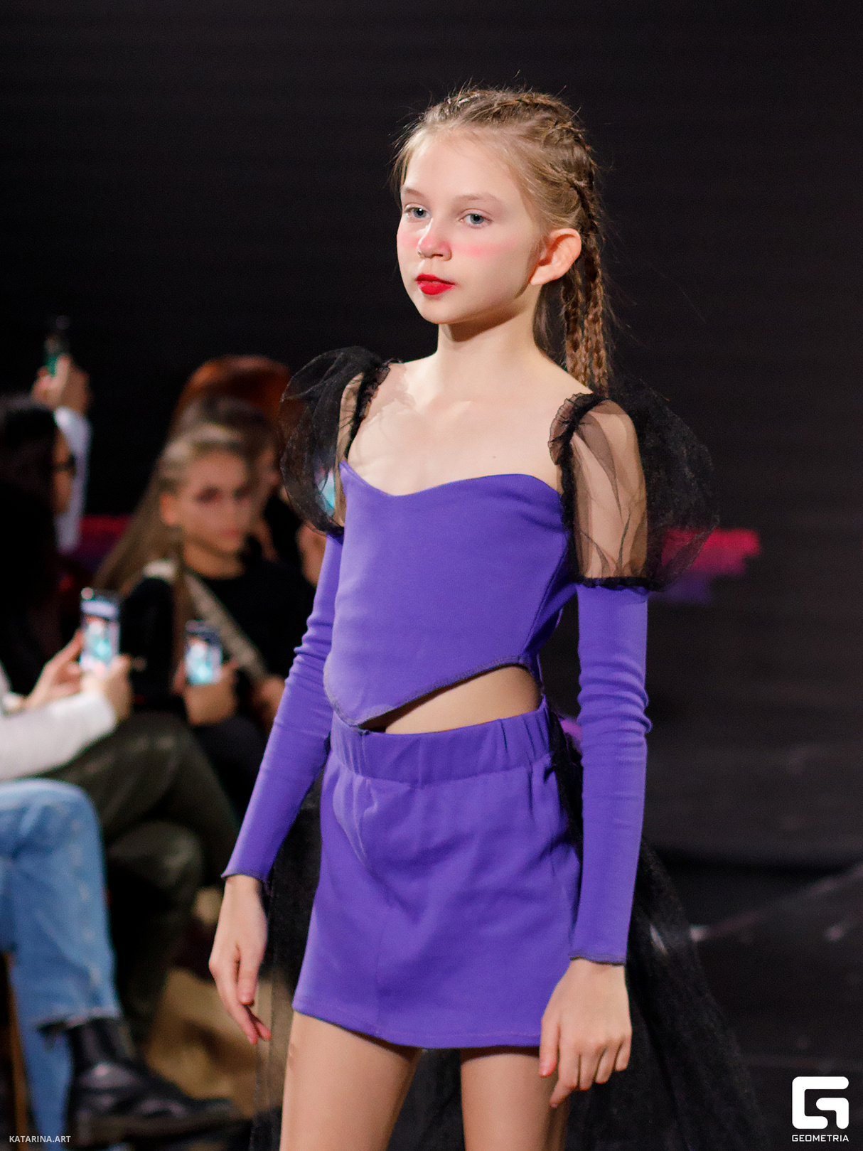 ШКОЛА КУТЮРЬЕ НА INTERNATIONAL KIDS FASHION WEEK 27