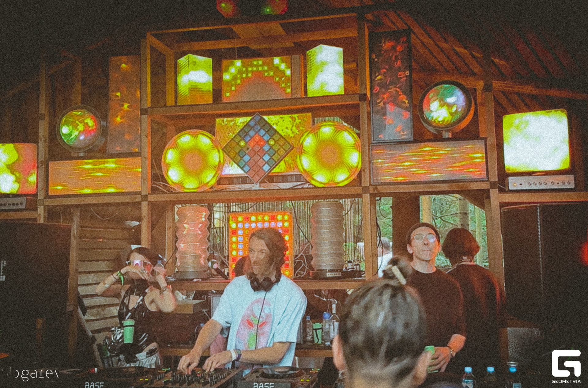 OUTLINE 2025-181.jpg