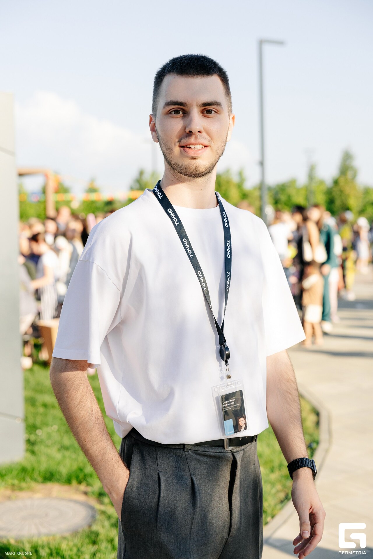 MARI8987 (2)_resized.jpg