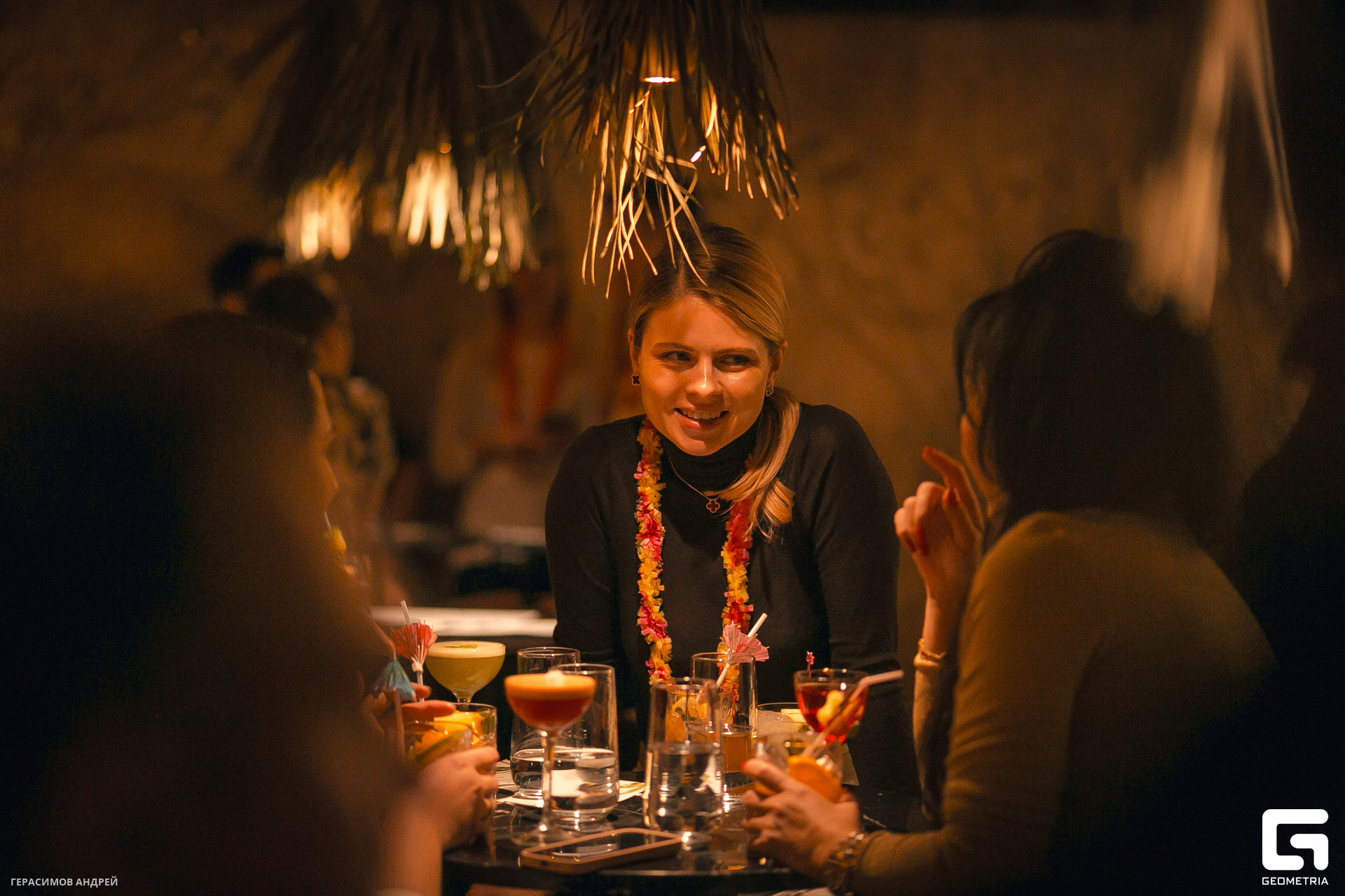 037 Bloom bar 1. 12.jpg