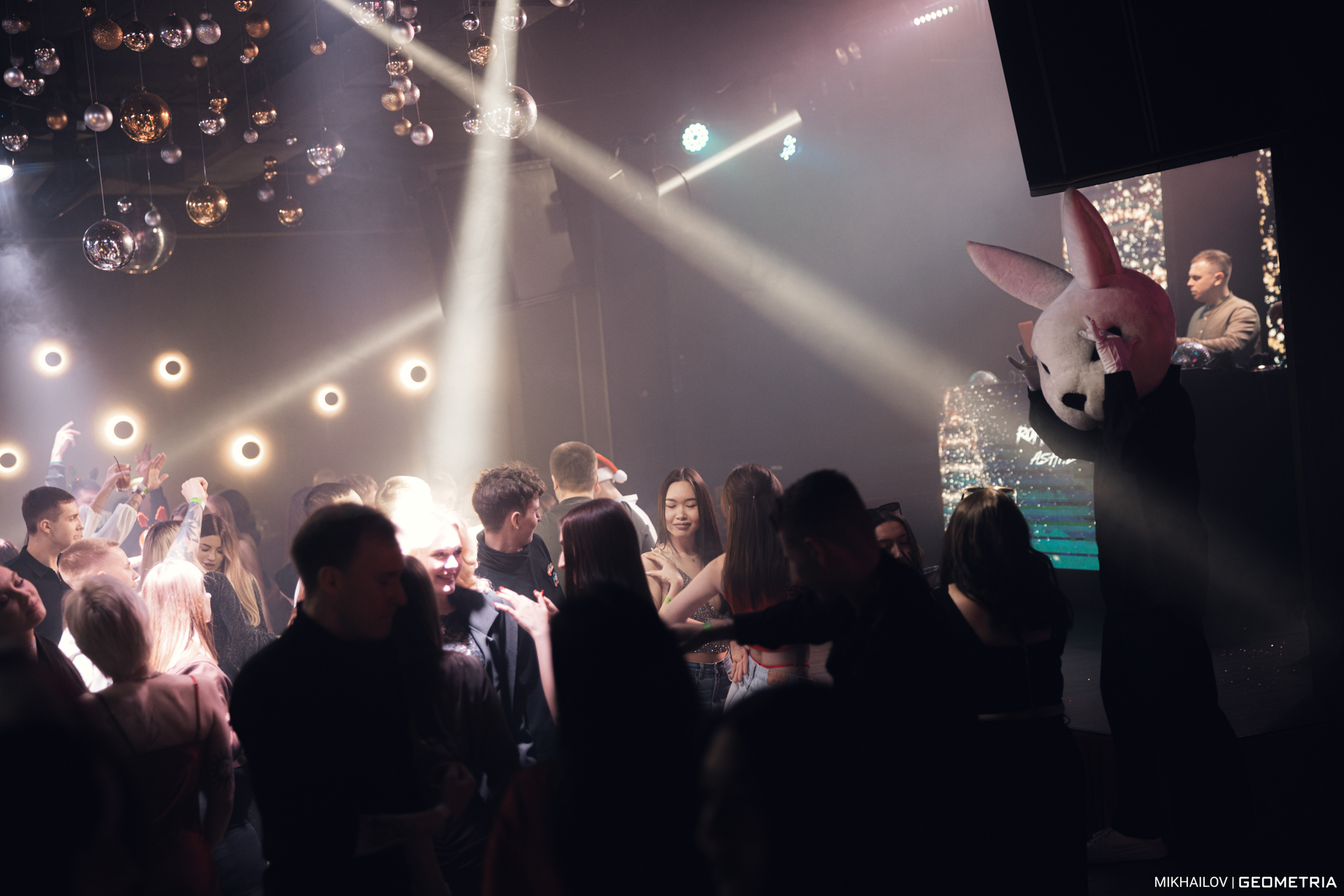 199-010125-0736 Mikhailov-weblogo.jpg